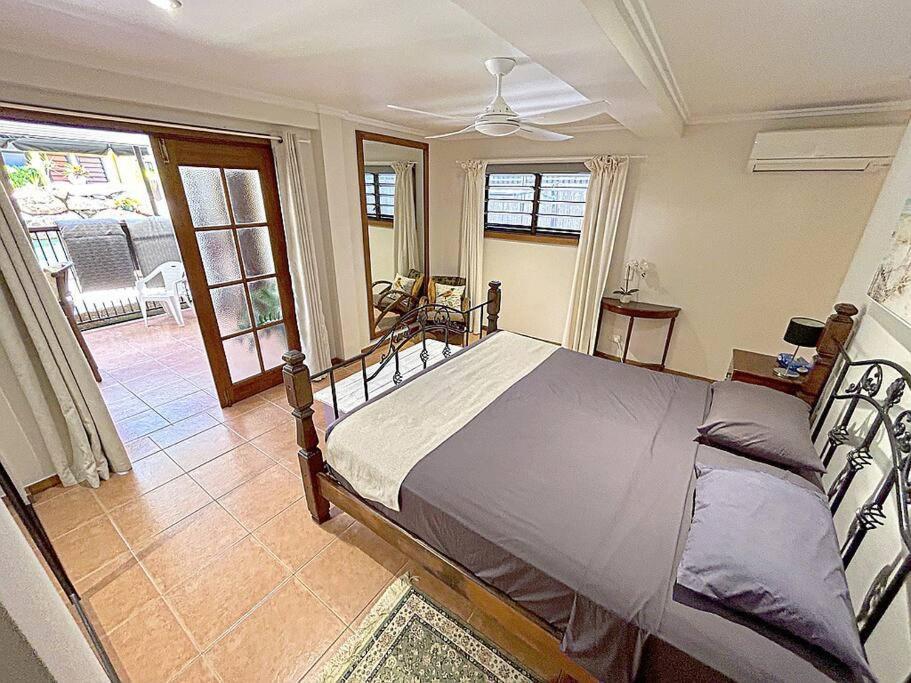 Oasis, In Leafy Whitfield. Villa Edge Hill Bagian luar foto