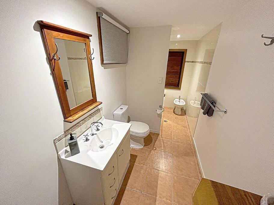 Oasis, In Leafy Whitfield. Villa Edge Hill Bagian luar foto